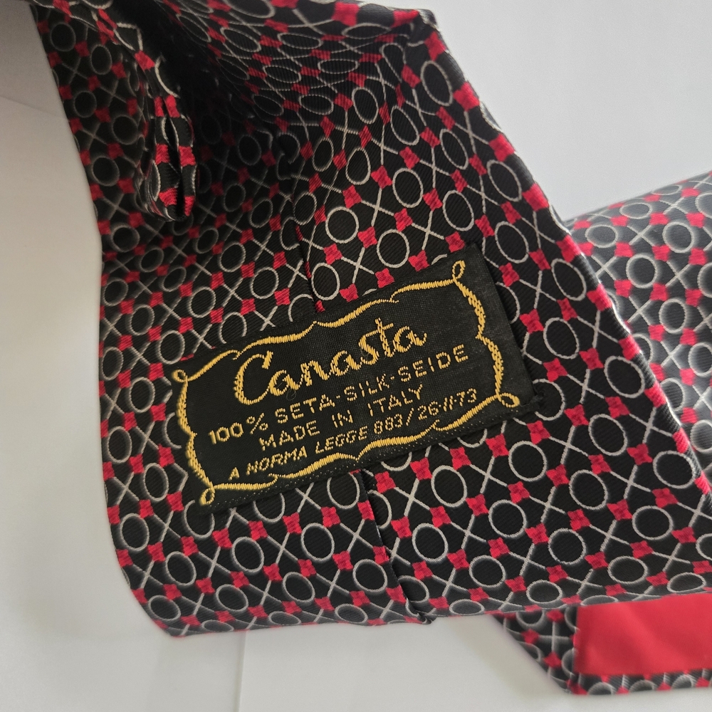 Canasta Black Tie with Red and White Geometric Circles